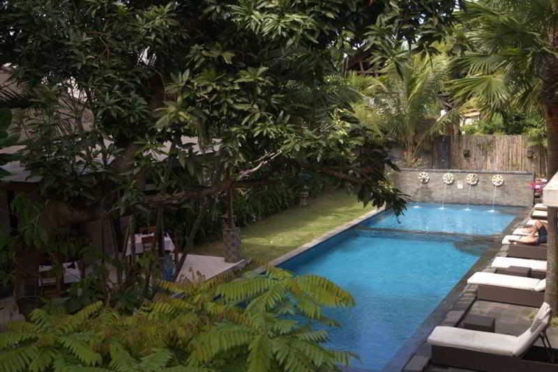 Puri Maharani Boutique Hotel Denpasar Exterior foto